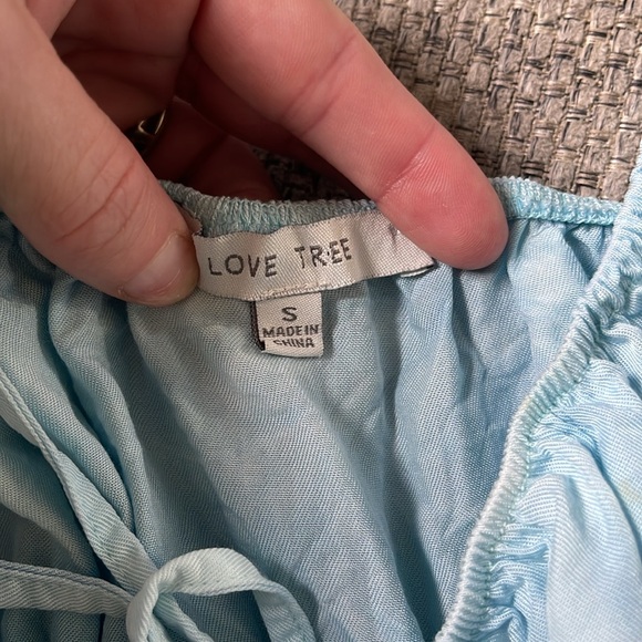 Love tree crop top - Picture 3 of 4